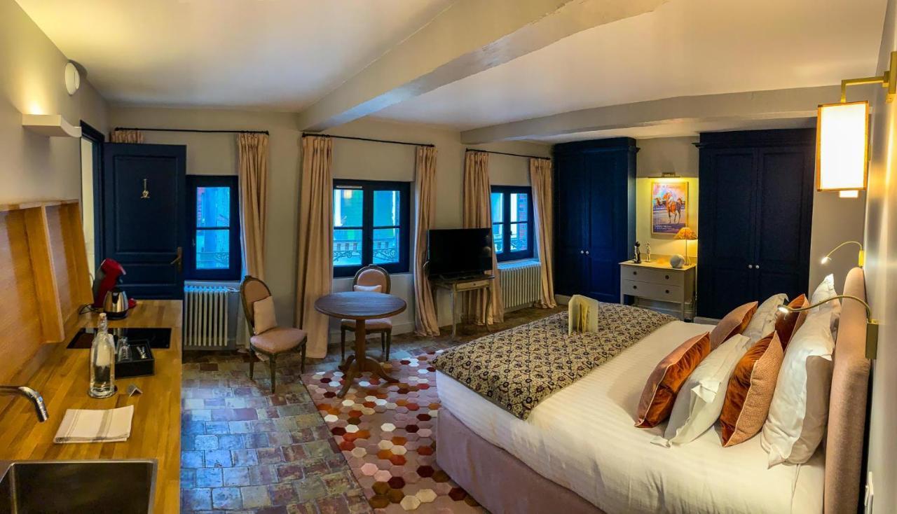 La Petite Folie Panzió Honfleur Kültér fotó