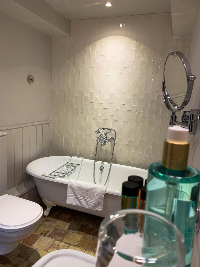 La Petite Folie Panzió Honfleur Kültér fotó