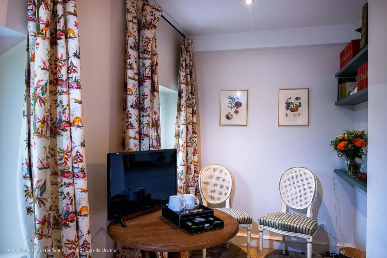 La Petite Folie Panzió Honfleur Kültér fotó